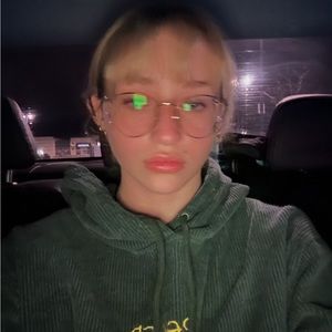 Meet your Posher, Savanna